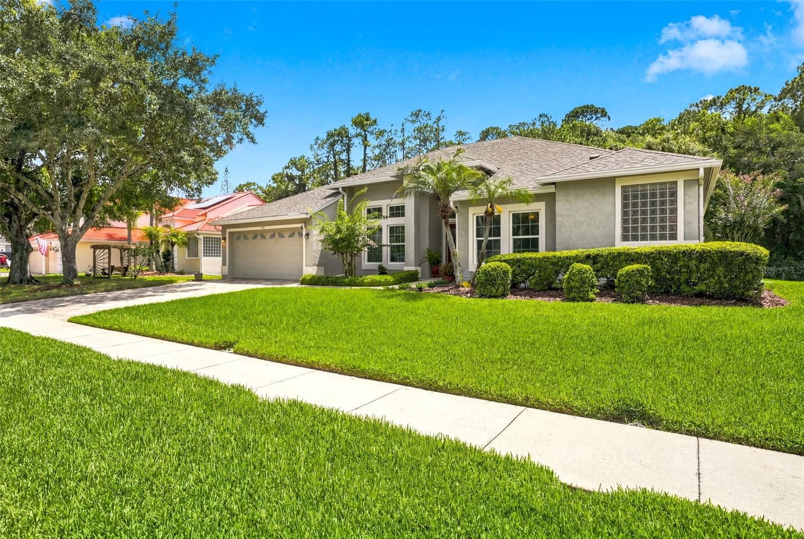 UNIVERSITY ESTATES - Residential