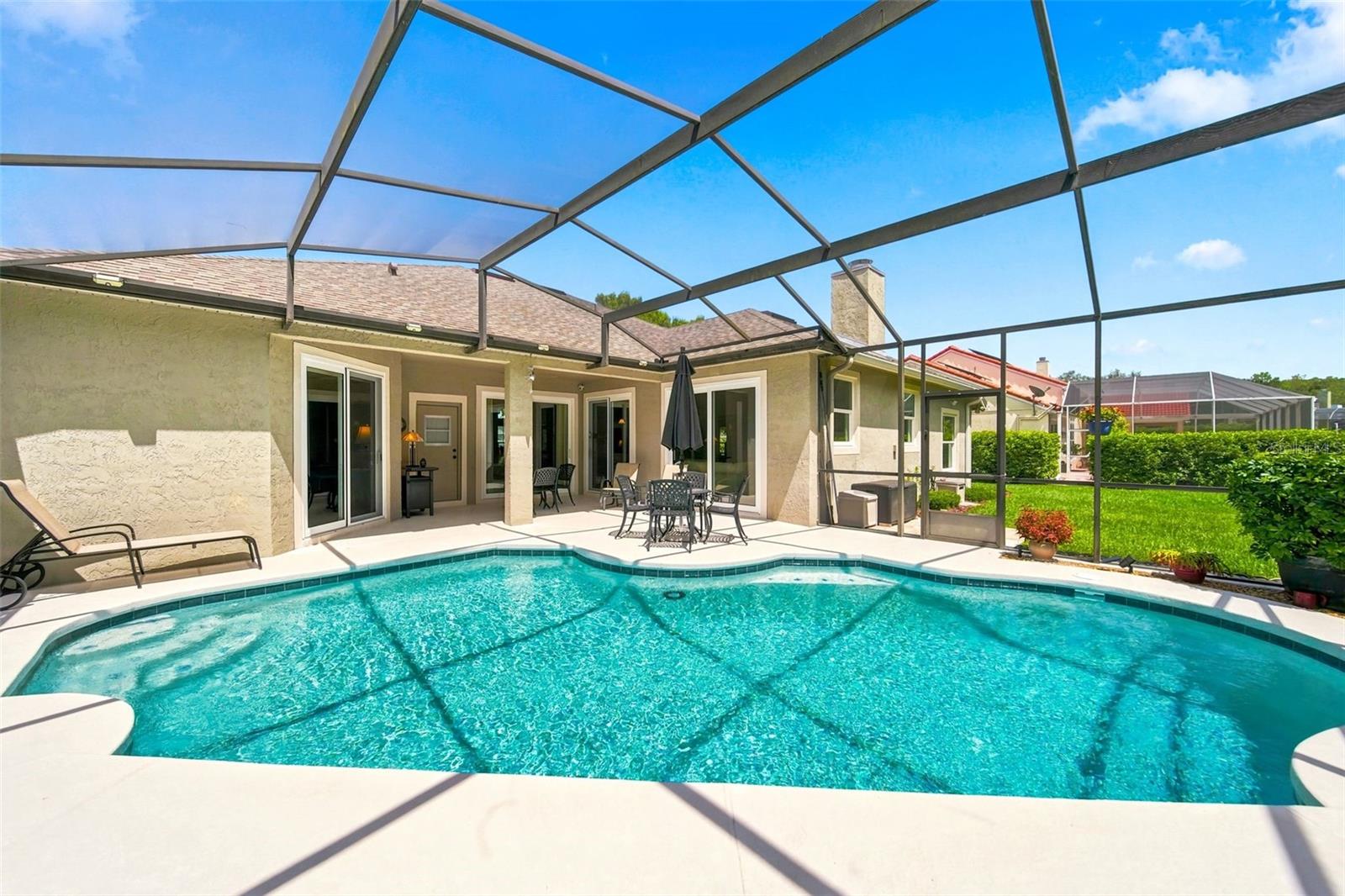 UNIVERSITY ESTATES - Residential