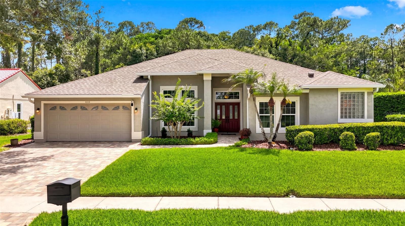 UNIVERSITY ESTATES - Residential