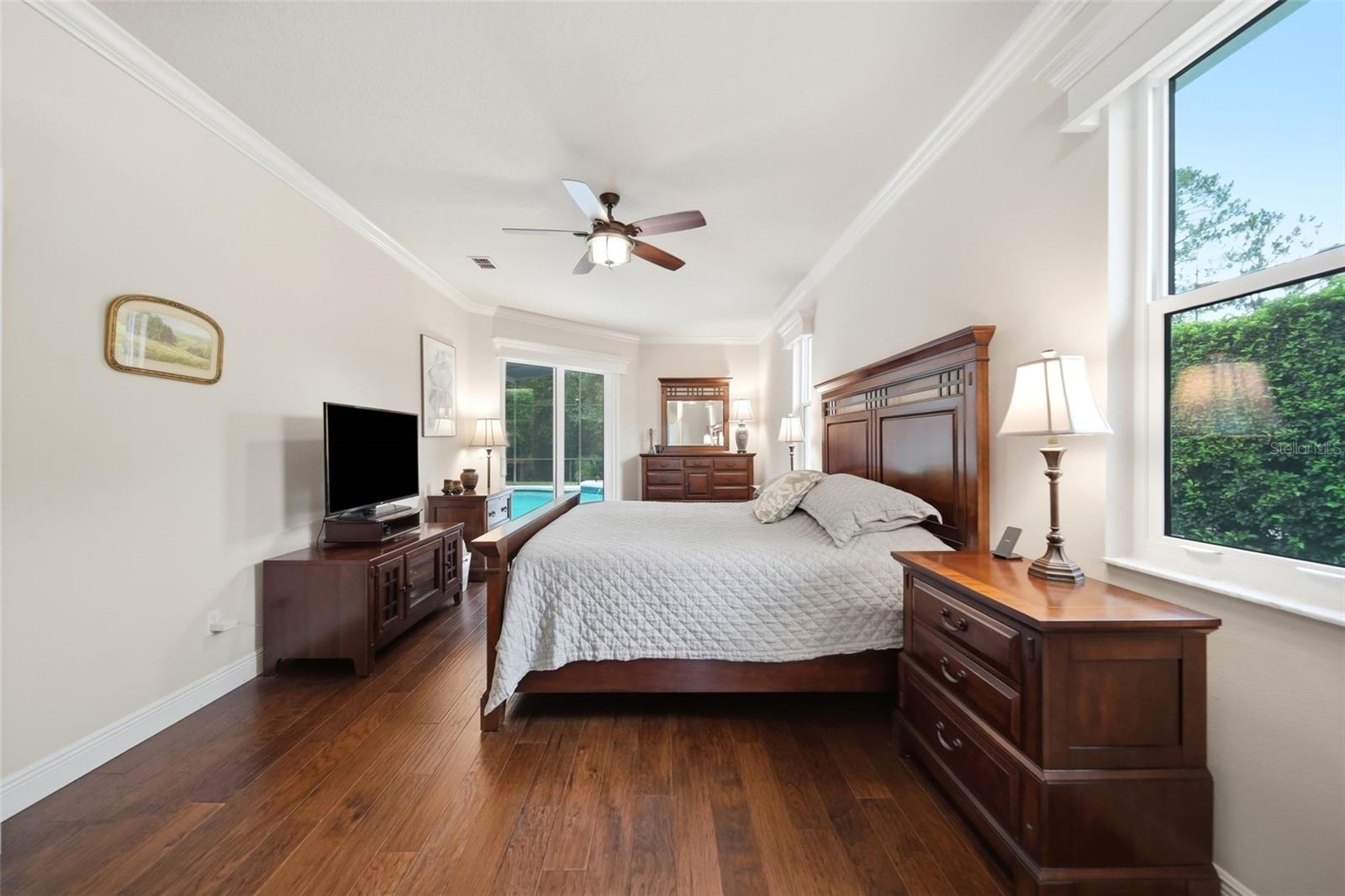 UNIVERSITY ESTATES - Residential