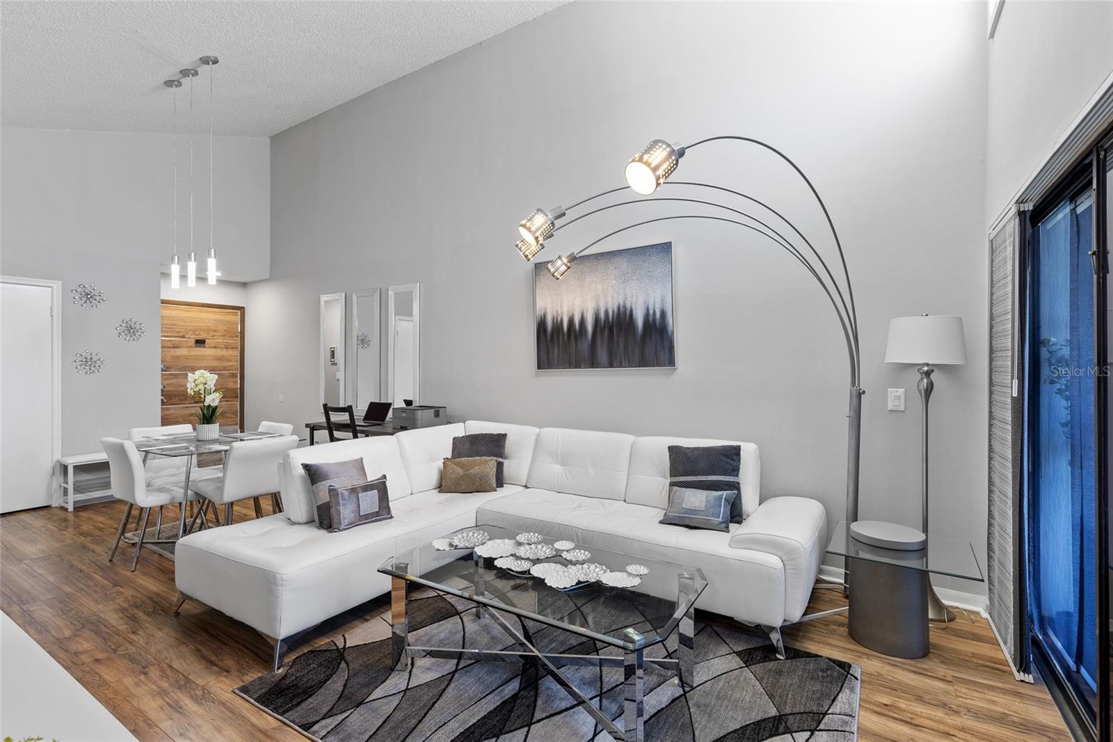 SOUTHPOINTE CONDO - Residential