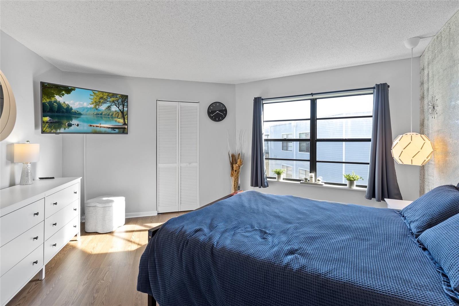 SOUTHPOINTE CONDO - Residential