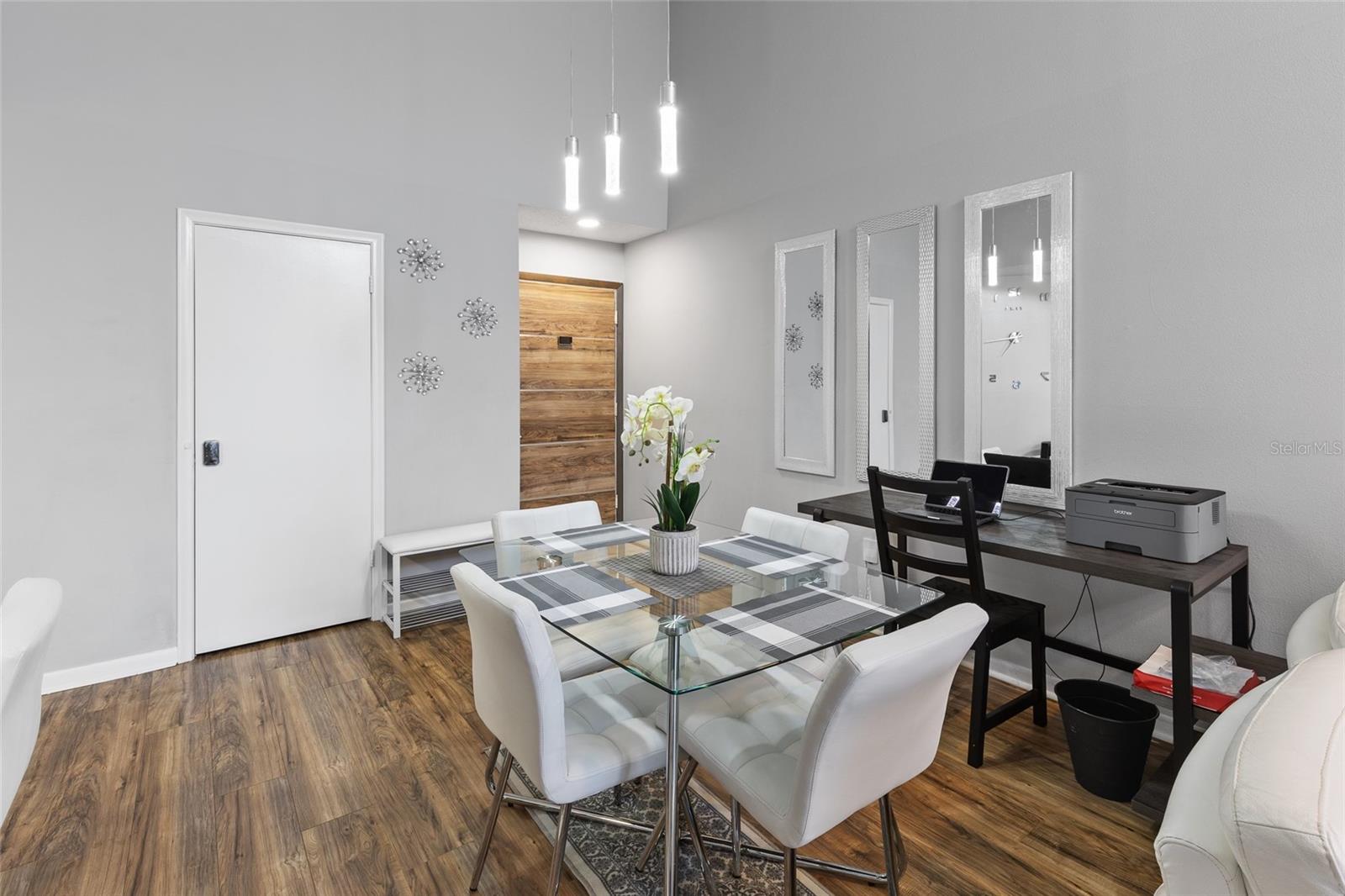 SOUTHPOINTE CONDO - Residential