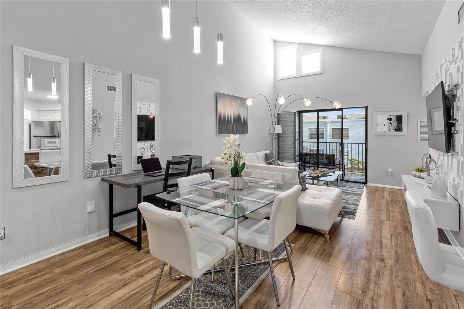 SOUTHPOINTE CONDO - Residential