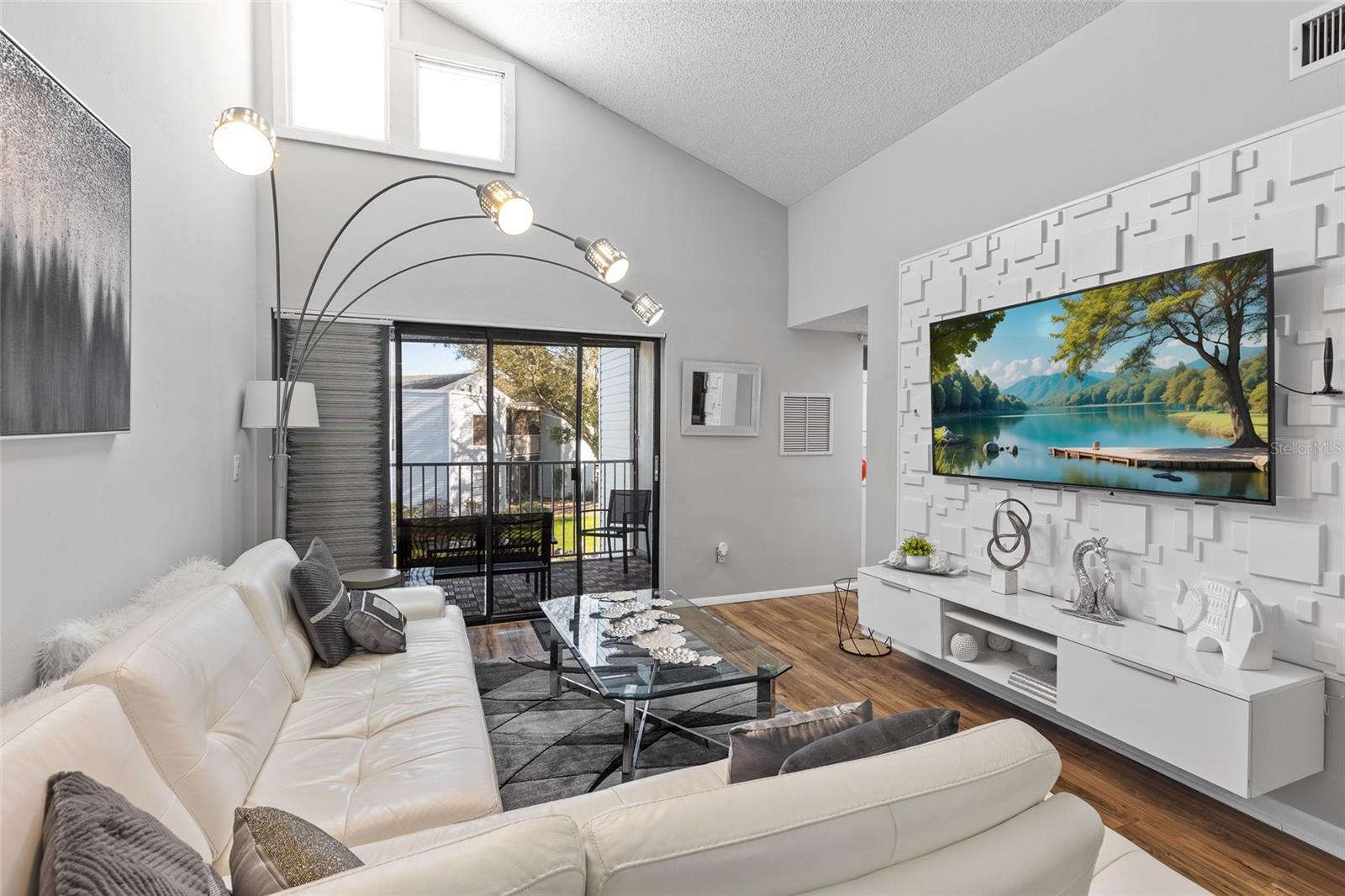 SOUTHPOINTE CONDO - Residential