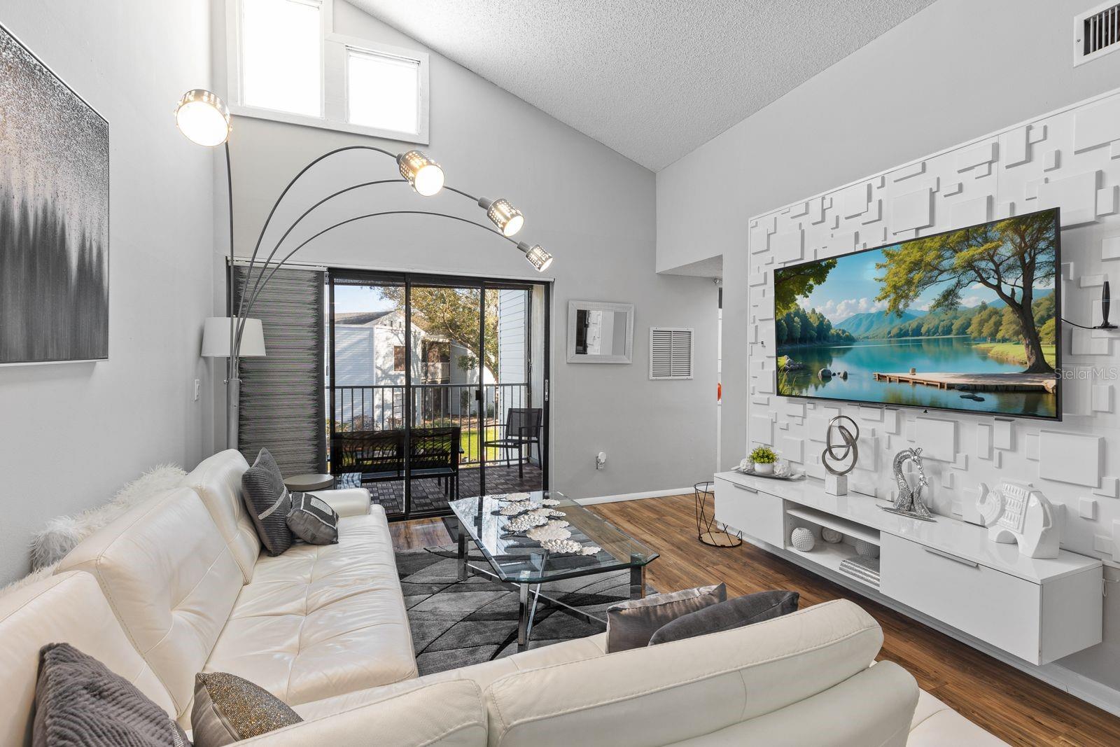 SOUTHPOINTE CONDO - Residential