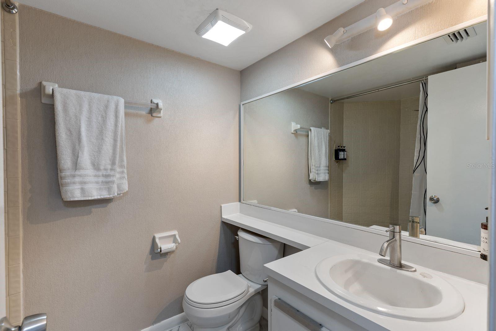 SOUTHPOINTE CONDO - Residential
