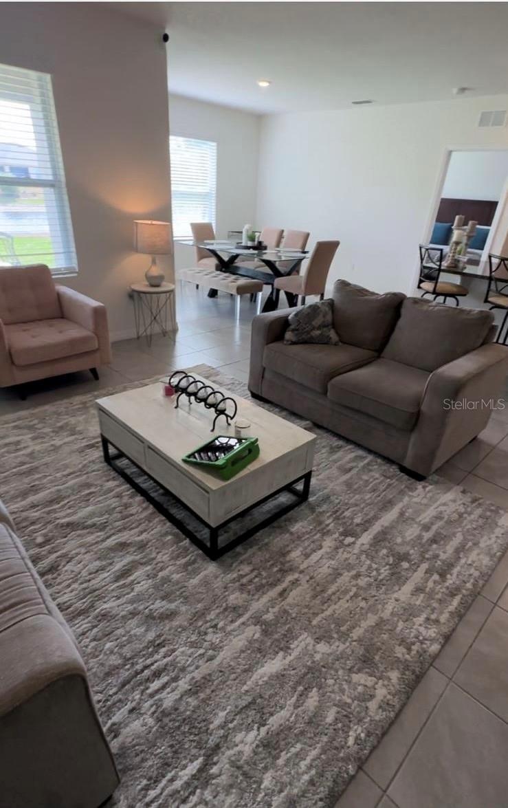 LAKE CHARLES RESIDENCE PH 1A - Residential Lease