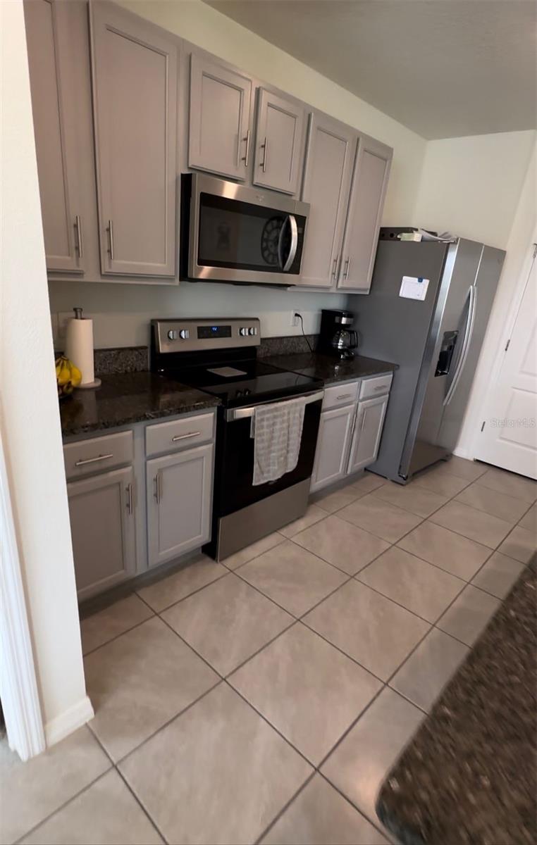 LAKE CHARLES RESIDENCE PH 1A - Residential Lease