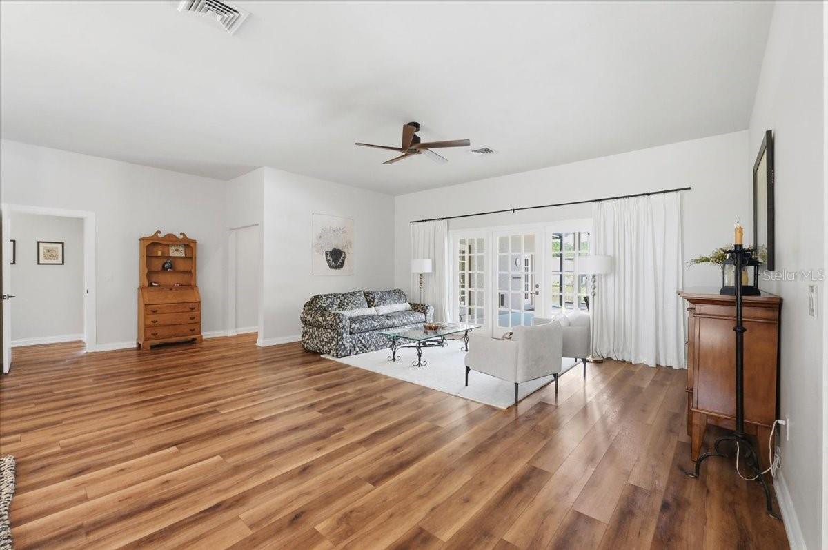 KELLSMONT - Residential