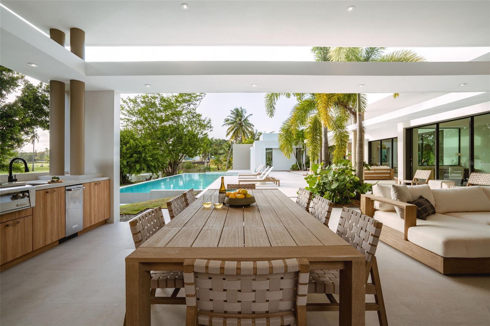 DORADO COUNTRY ESTATES - Residential