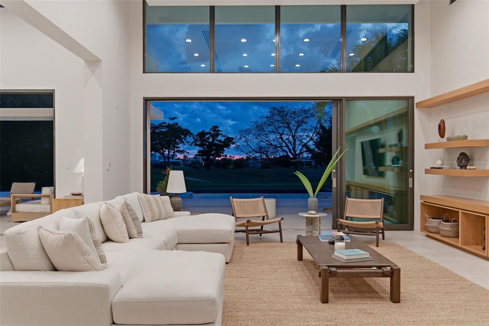 DORADO COUNTRY ESTATES - Residential
