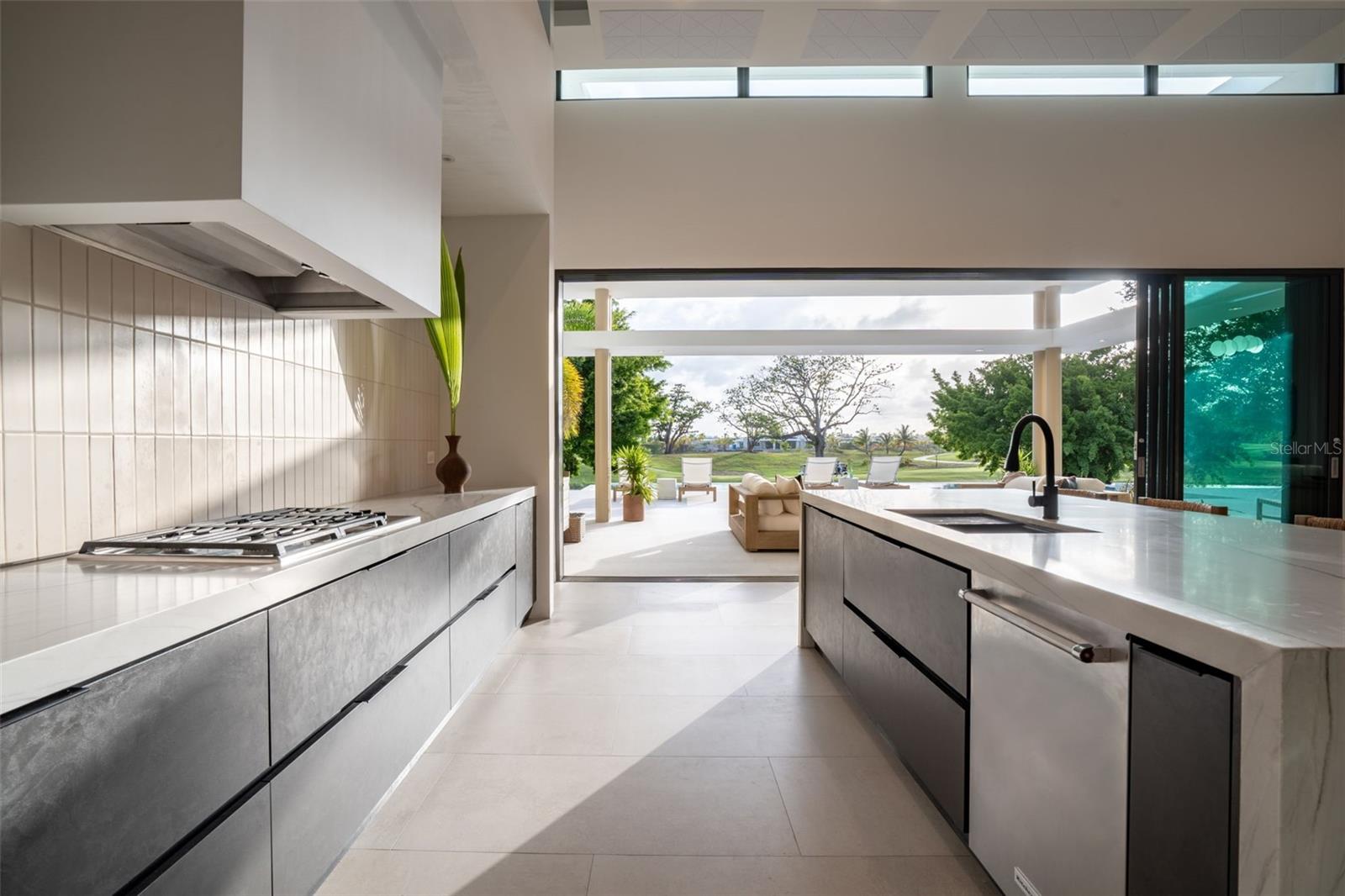 DORADO COUNTRY ESTATES - Residential