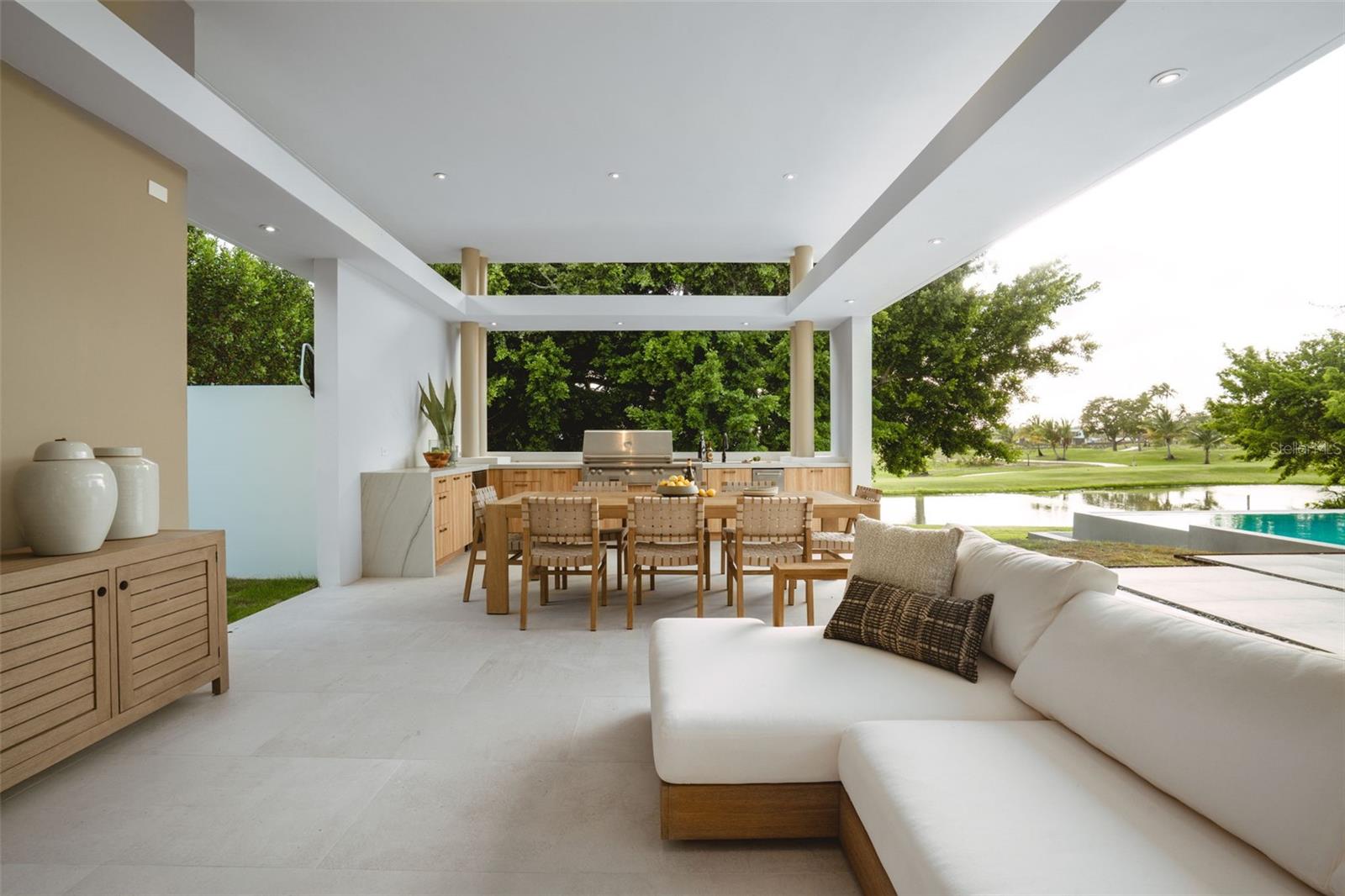 DORADO COUNTRY ESTATES - Residential