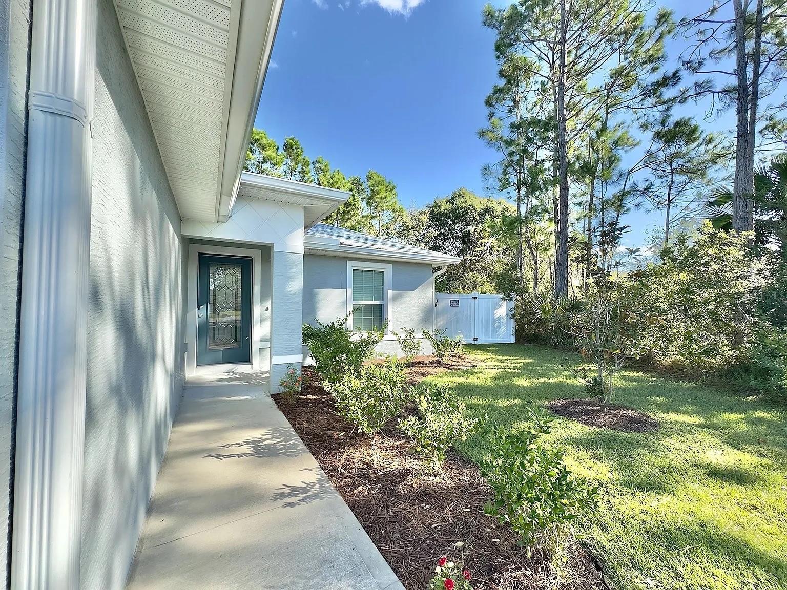 04 FAIRWAYS - Residential Lease