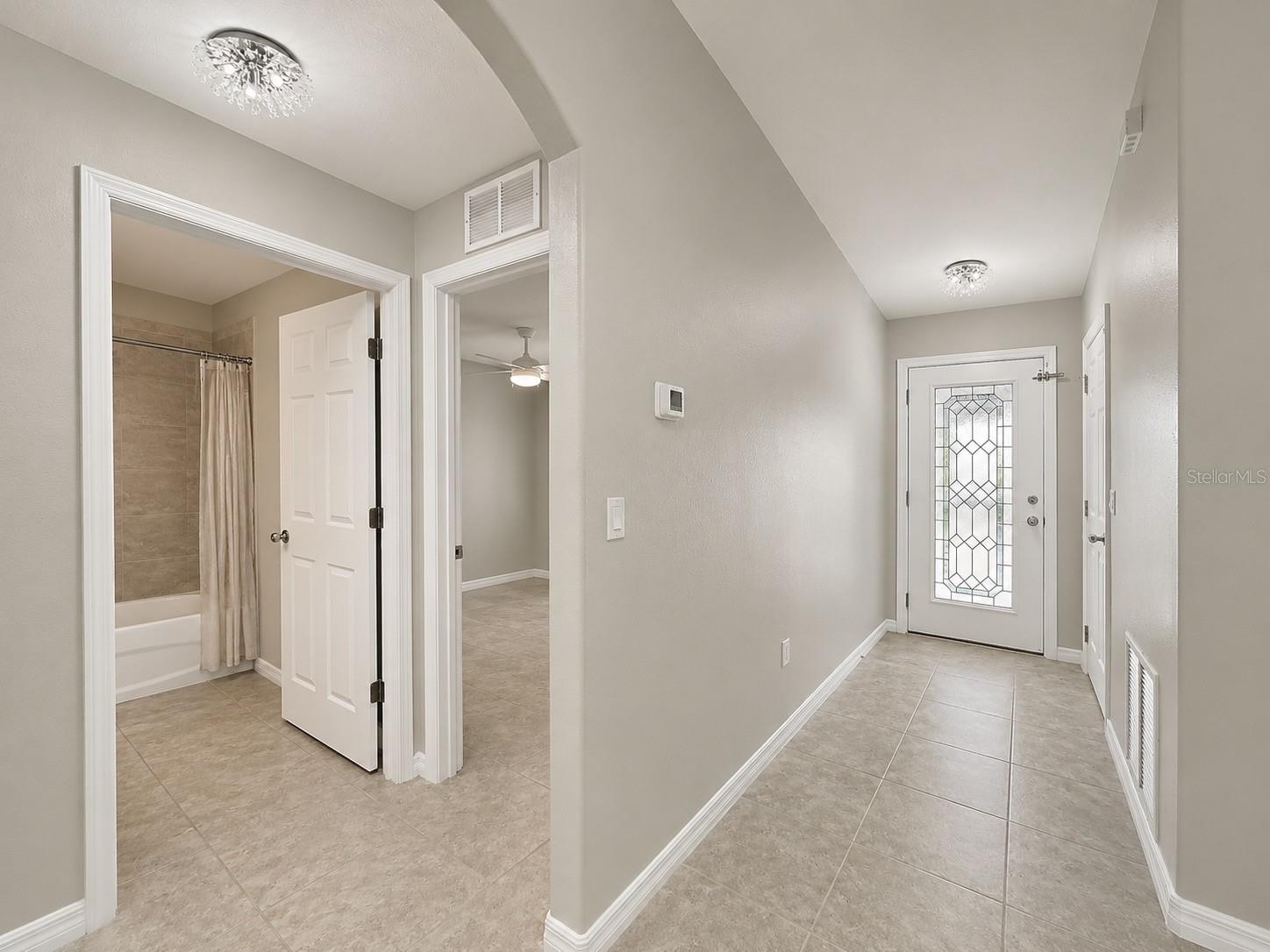 04 FAIRWAYS - Residential Lease