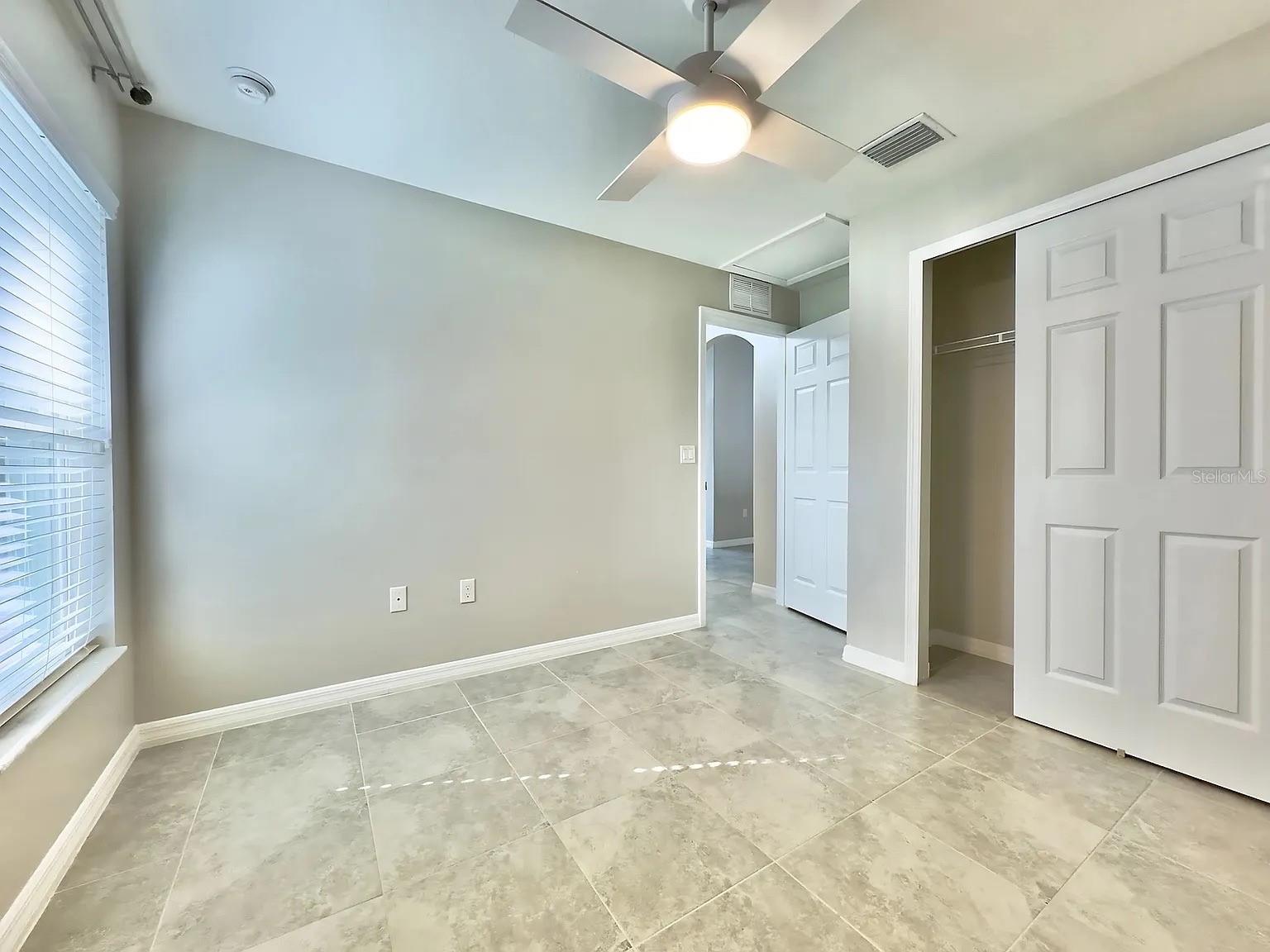 04 FAIRWAYS - Residential Lease