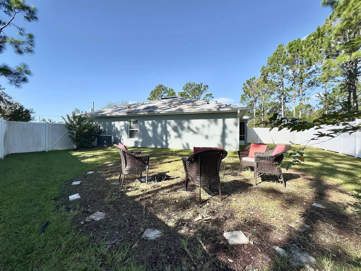 04 FAIRWAYS - Residential Lease