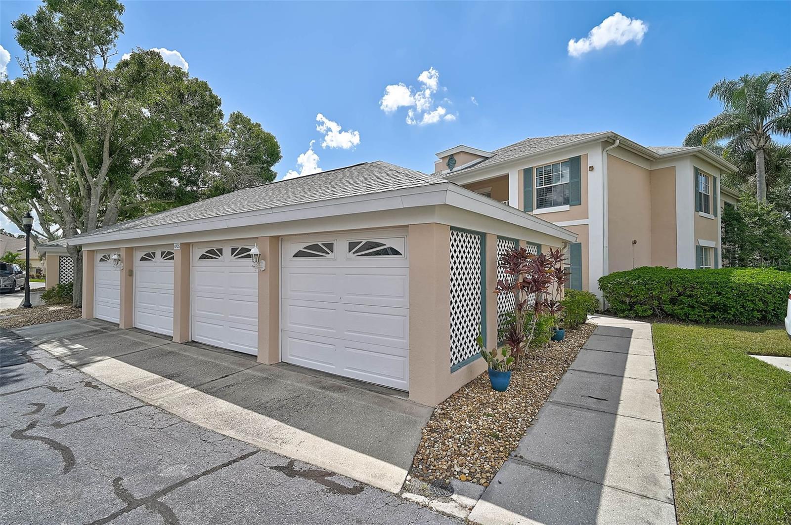 FAIRWAY TRACE - Residential