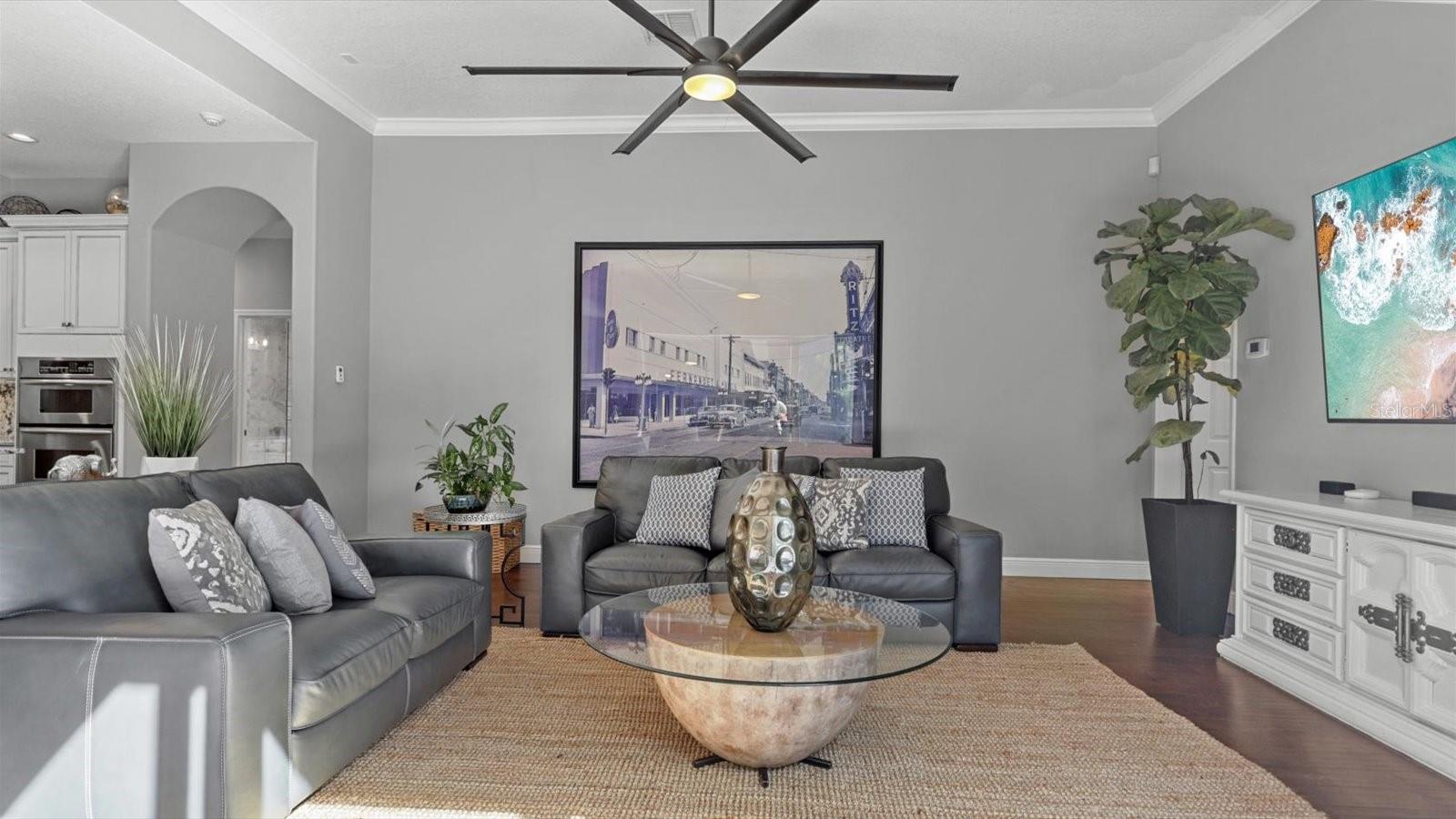 WELLINGTON MANOR PH 2 - Residential
