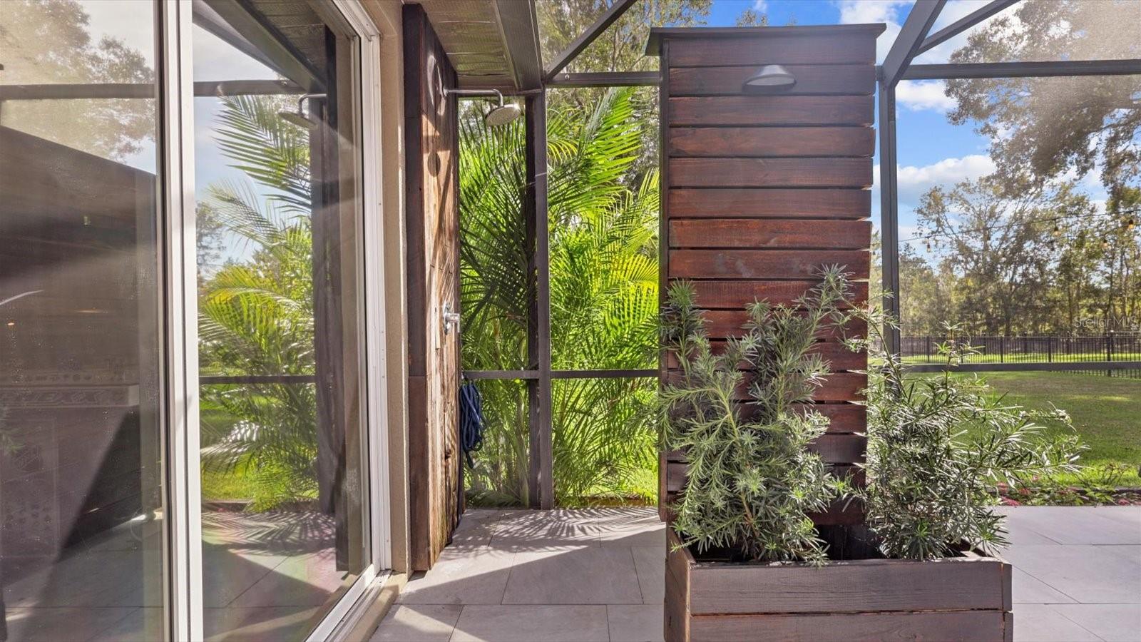 WELLINGTON MANOR PH 2 - Residential