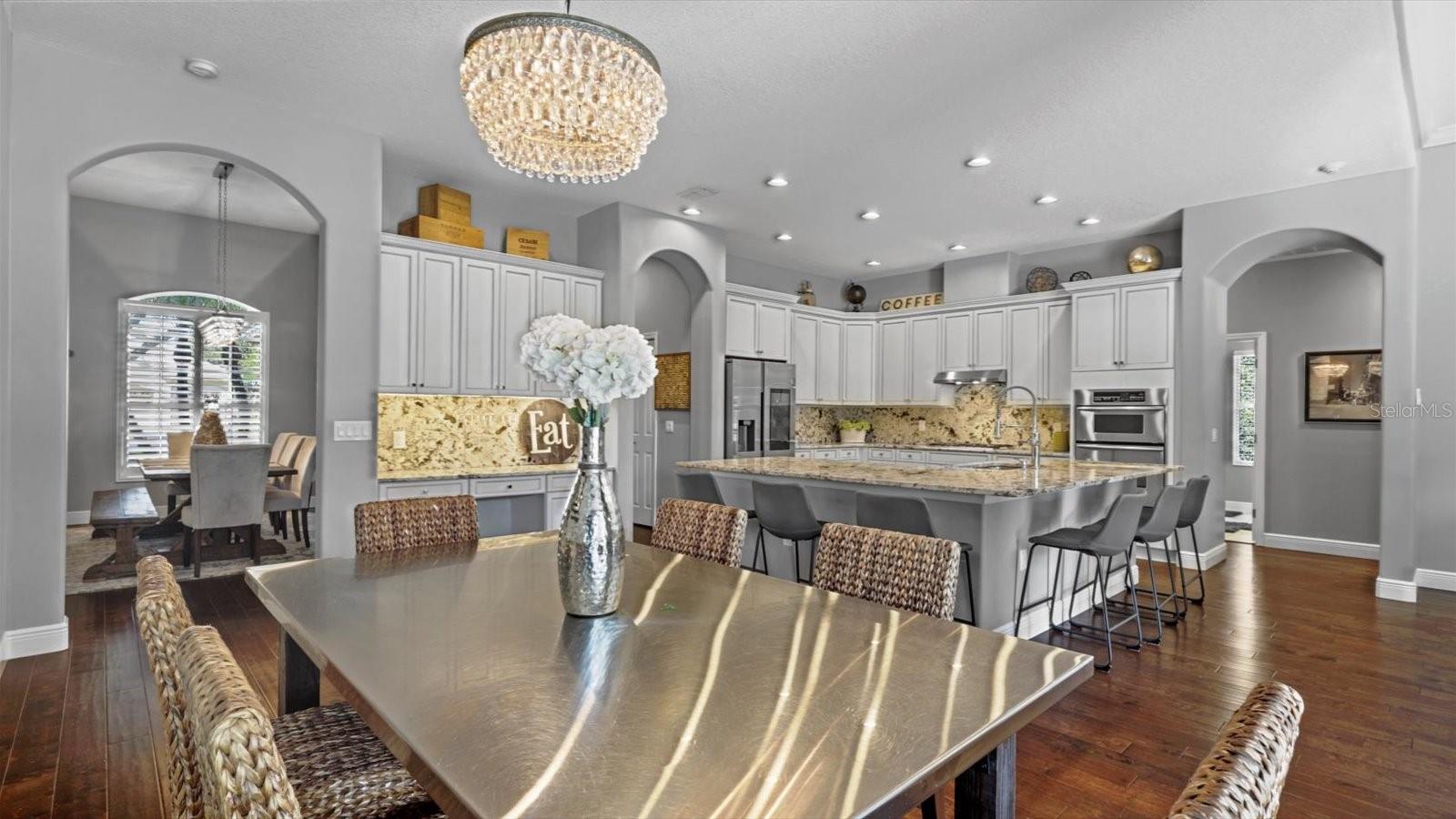 WELLINGTON MANOR PH 2 - Residential