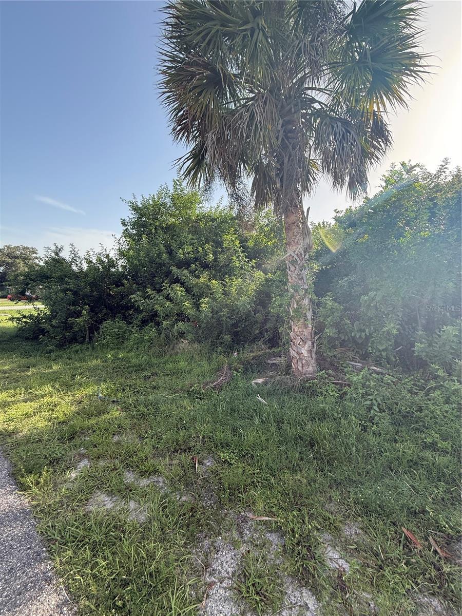 PORT CHARLOTTE SEC 021 - Land