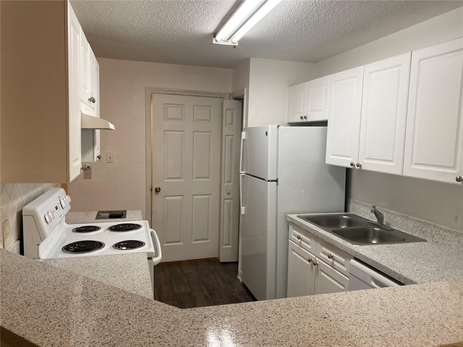 THE ENCLAVE AT RICHMOND PLACE - Residential Lease
