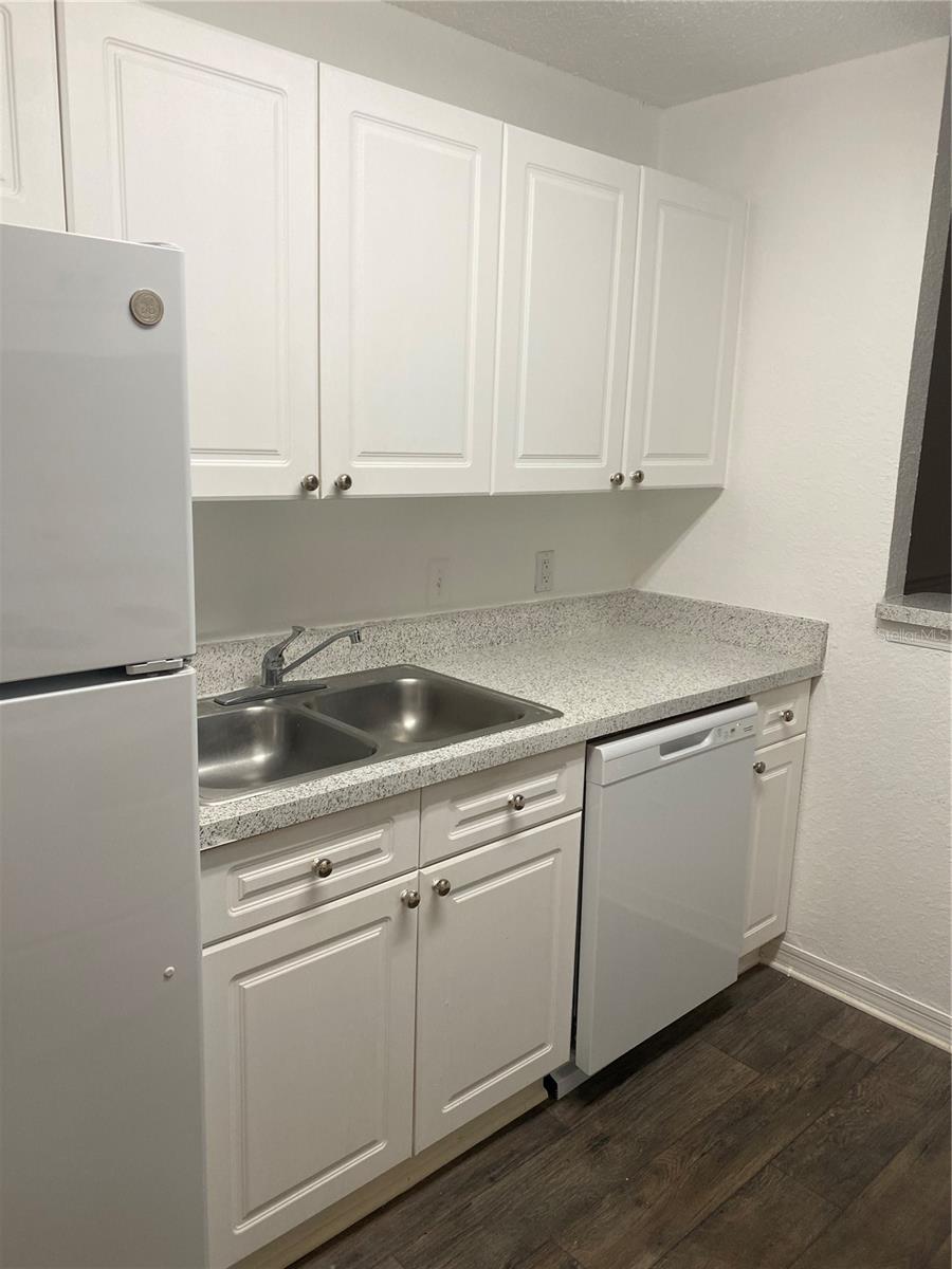 THE ENCLAVE AT RICHMOND PLACE - Residential Lease