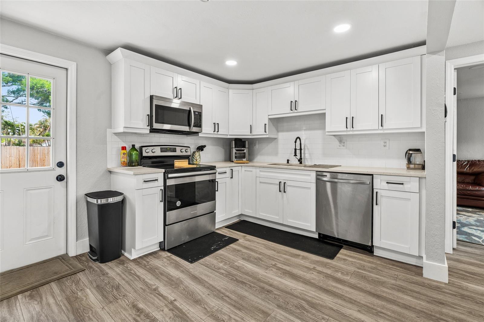 ARMSTRONG ACRES - Residential