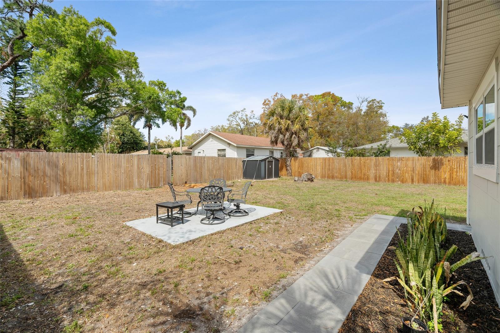 ARMSTRONG ACRES - Residential