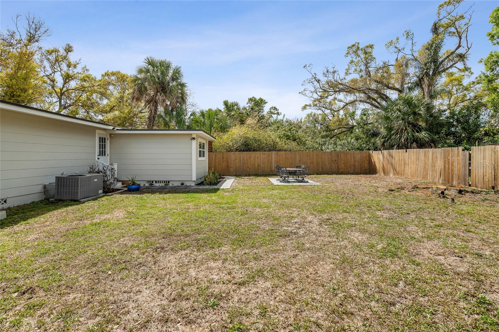 ARMSTRONG ACRES - Residential