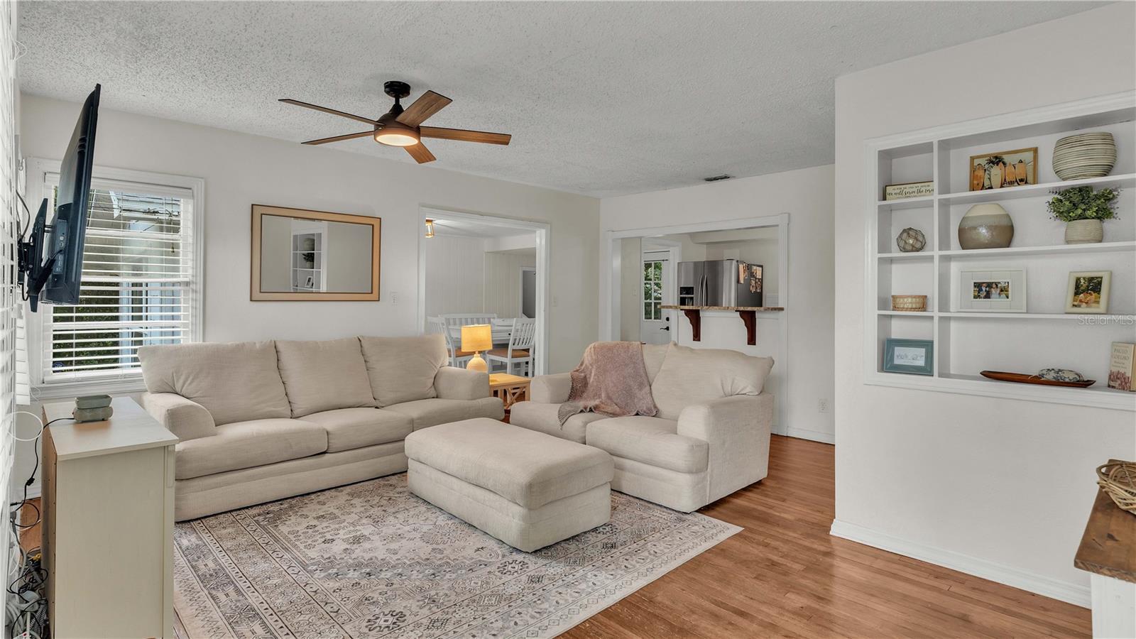 LAKE HUNTER TERRACE - Residential