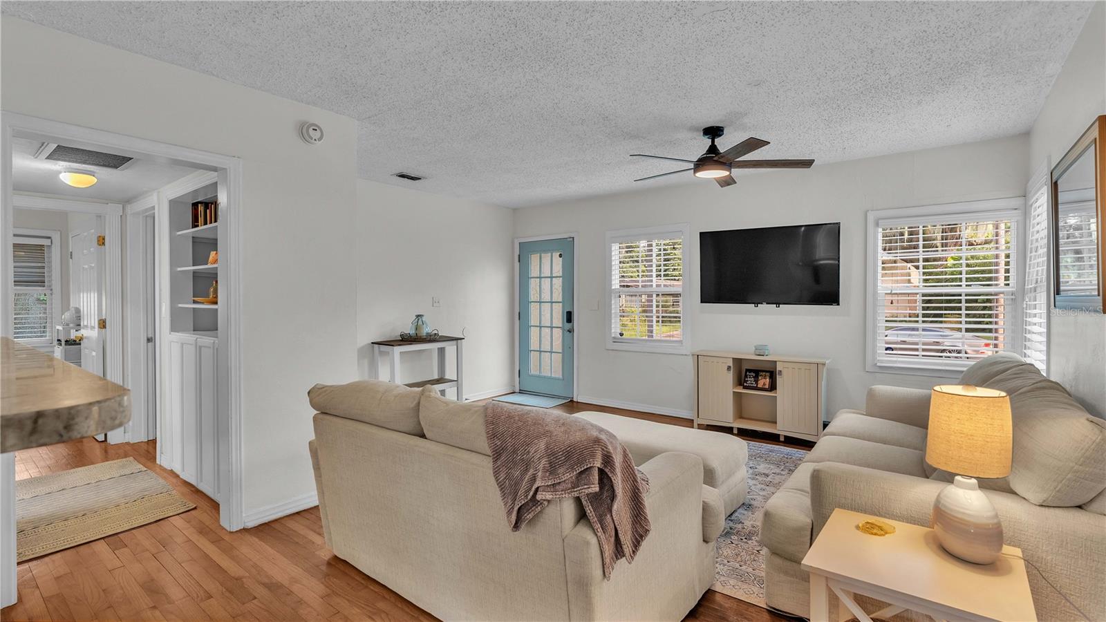 LAKE HUNTER TERRACE - Residential