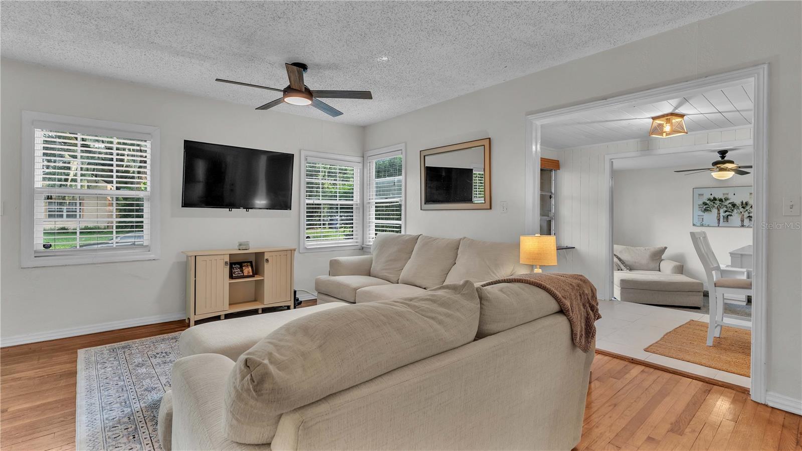 LAKE HUNTER TERRACE - Residential