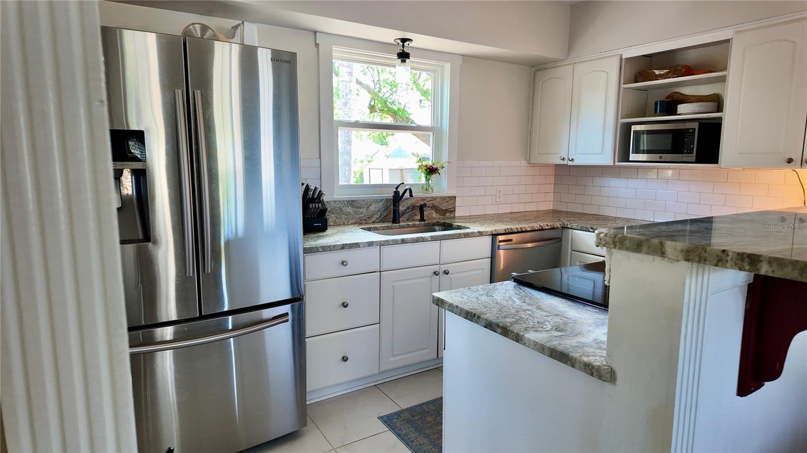 LAKE HUNTER TERRACE - Residential