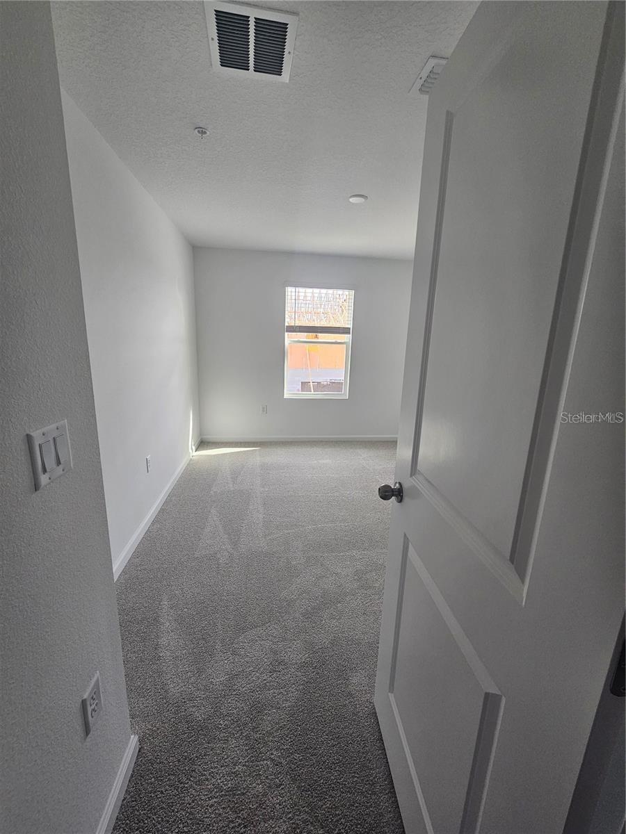 STARWOOD PH N-1C - Residential Lease