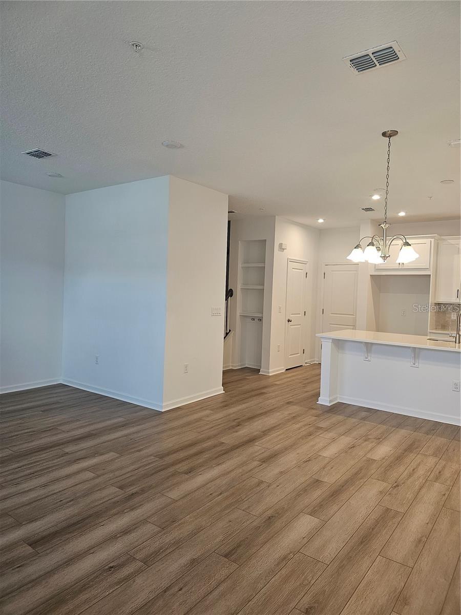 STARWOOD PH N-1C - Residential Lease