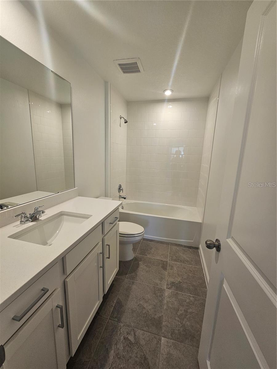 STARWOOD PH N-1C - Residential Lease