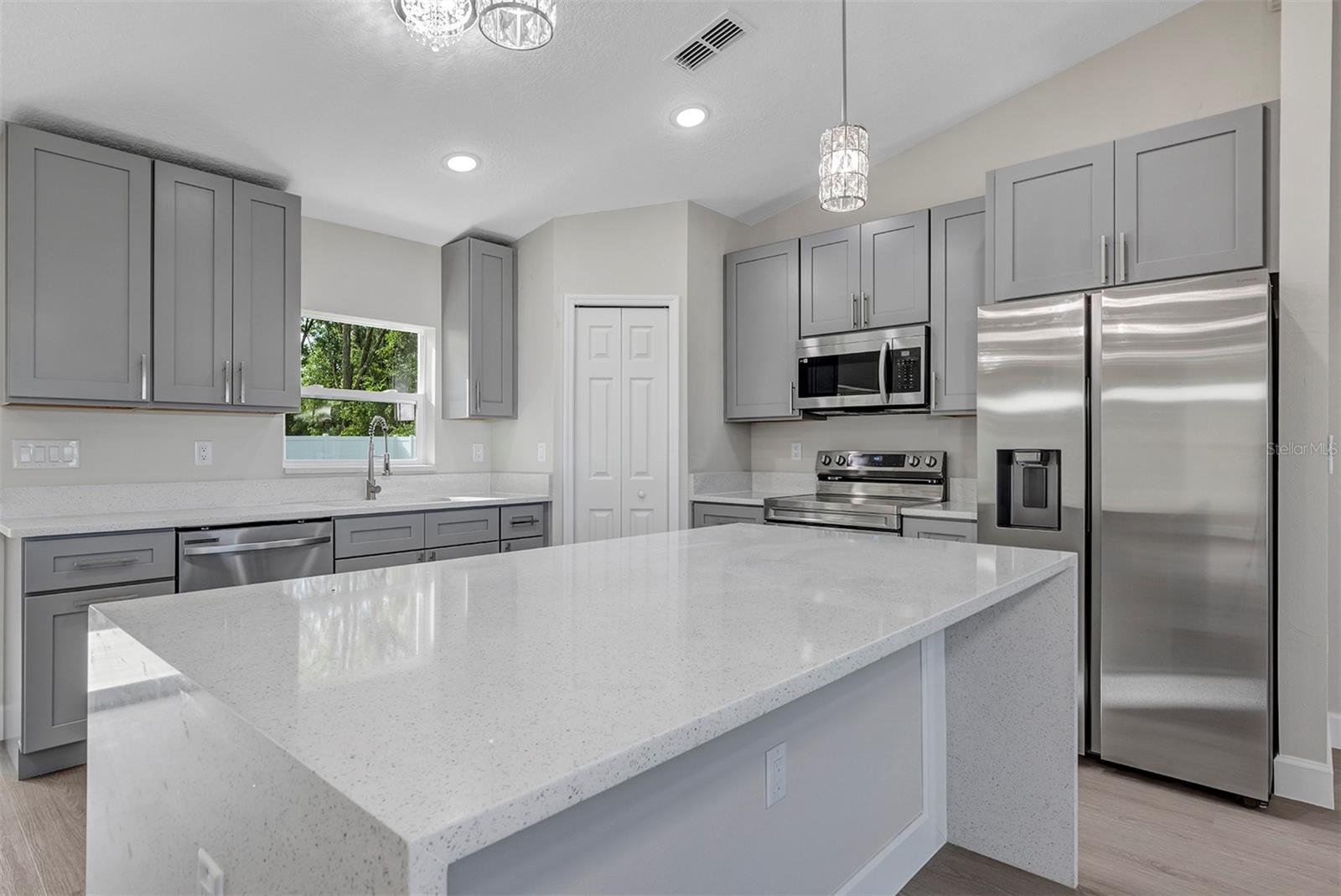 ROLLING RANCH ESTATES - Residential