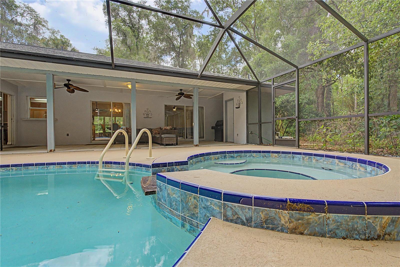 RAINBOW SPRINGS FOREST - Residential