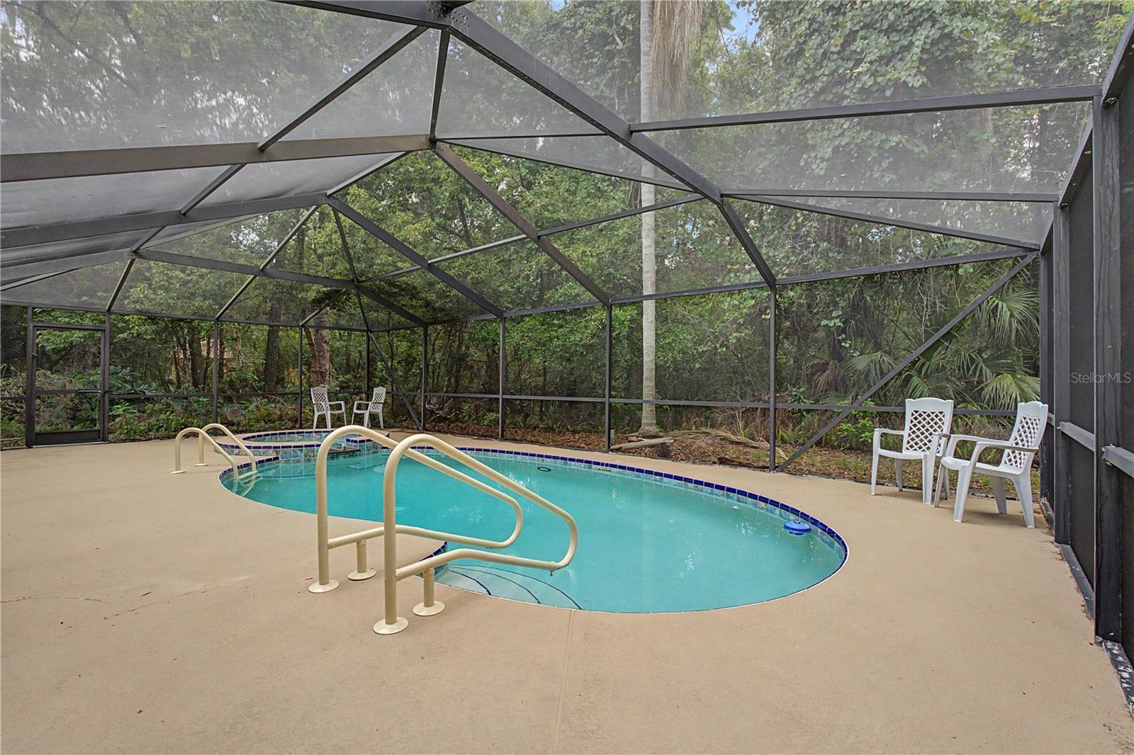 RAINBOW SPRINGS FOREST - Residential