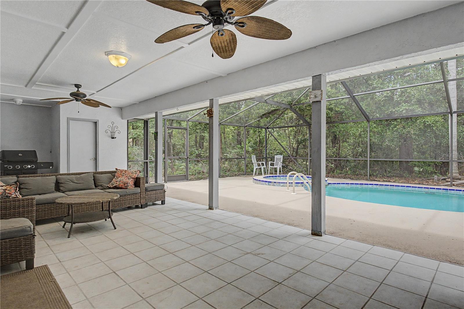 RAINBOW SPRINGS FOREST - Residential