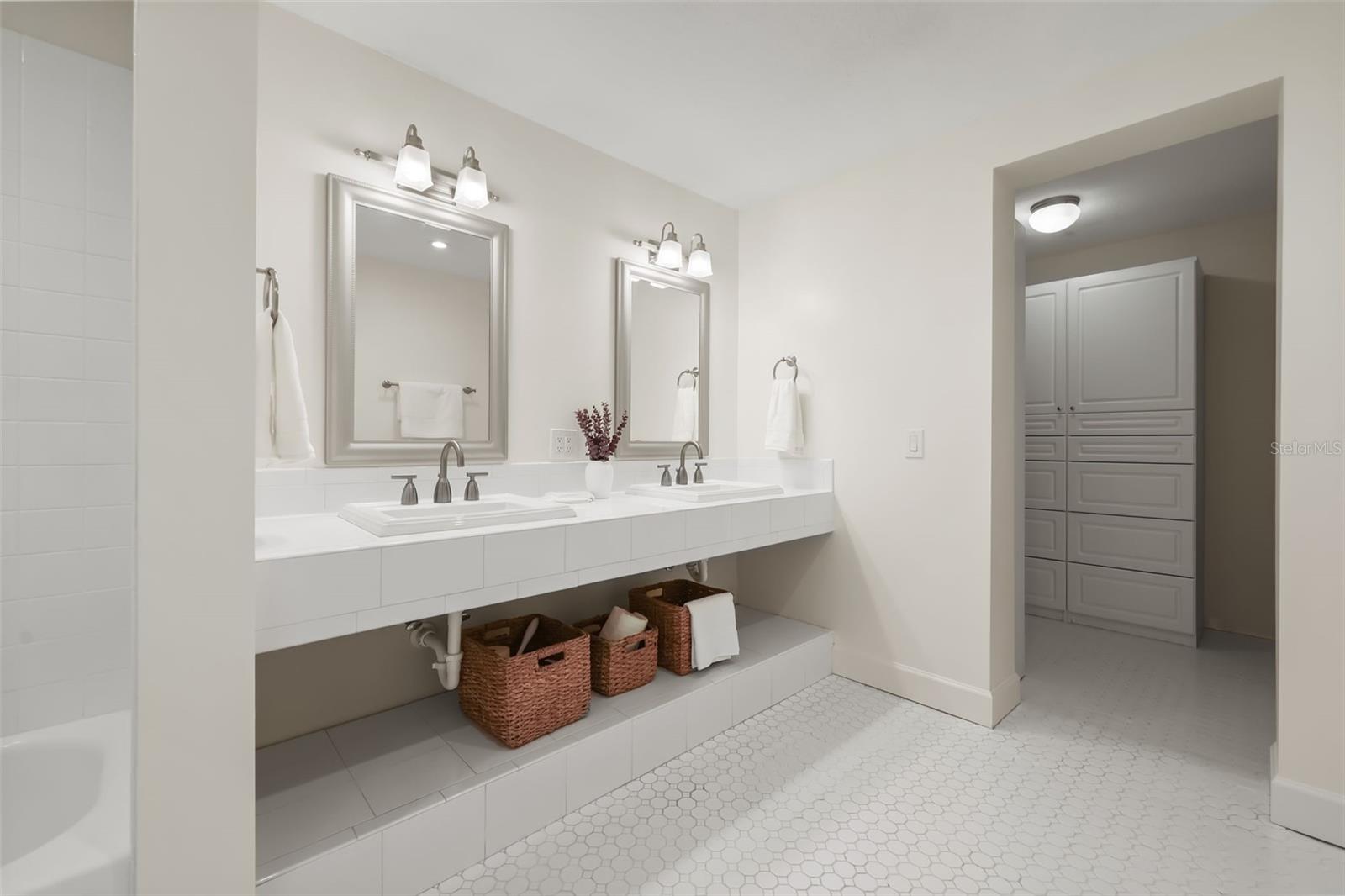 HARDENS - Residential