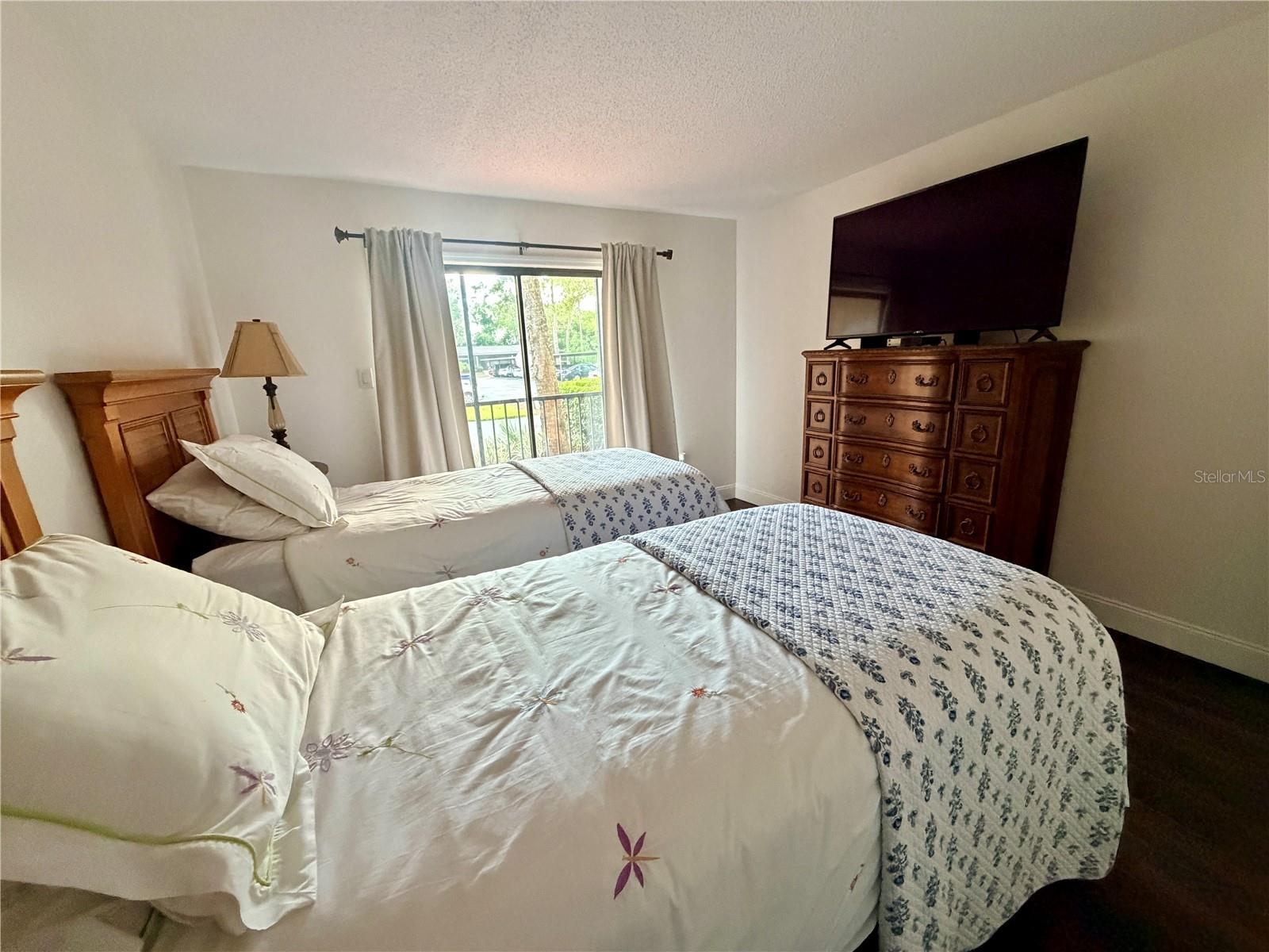 THE TOWERS AT CARROLLWOOD VILL - Residential Lease