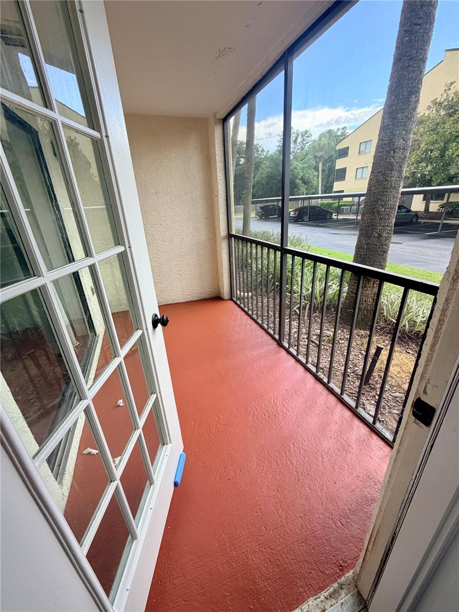 THE TOWERS AT CARROLLWOOD VILL - Residential Lease