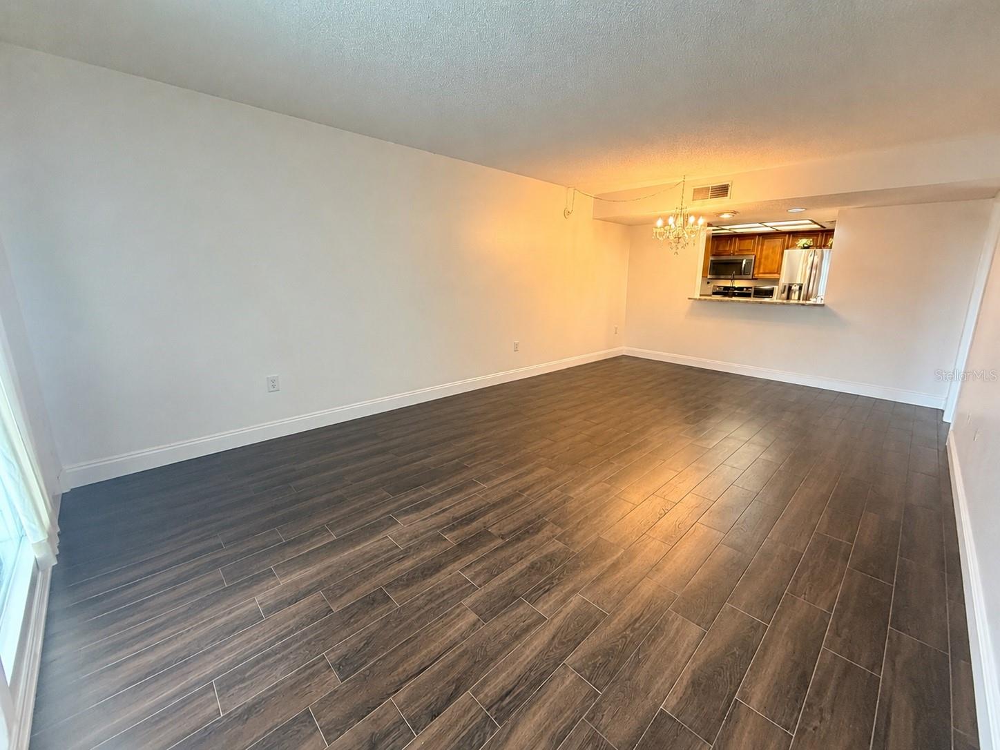 THE TOWERS AT CARROLLWOOD VILL - Residential Lease