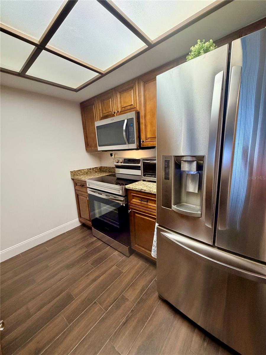 THE TOWERS AT CARROLLWOOD VILL - Residential Lease