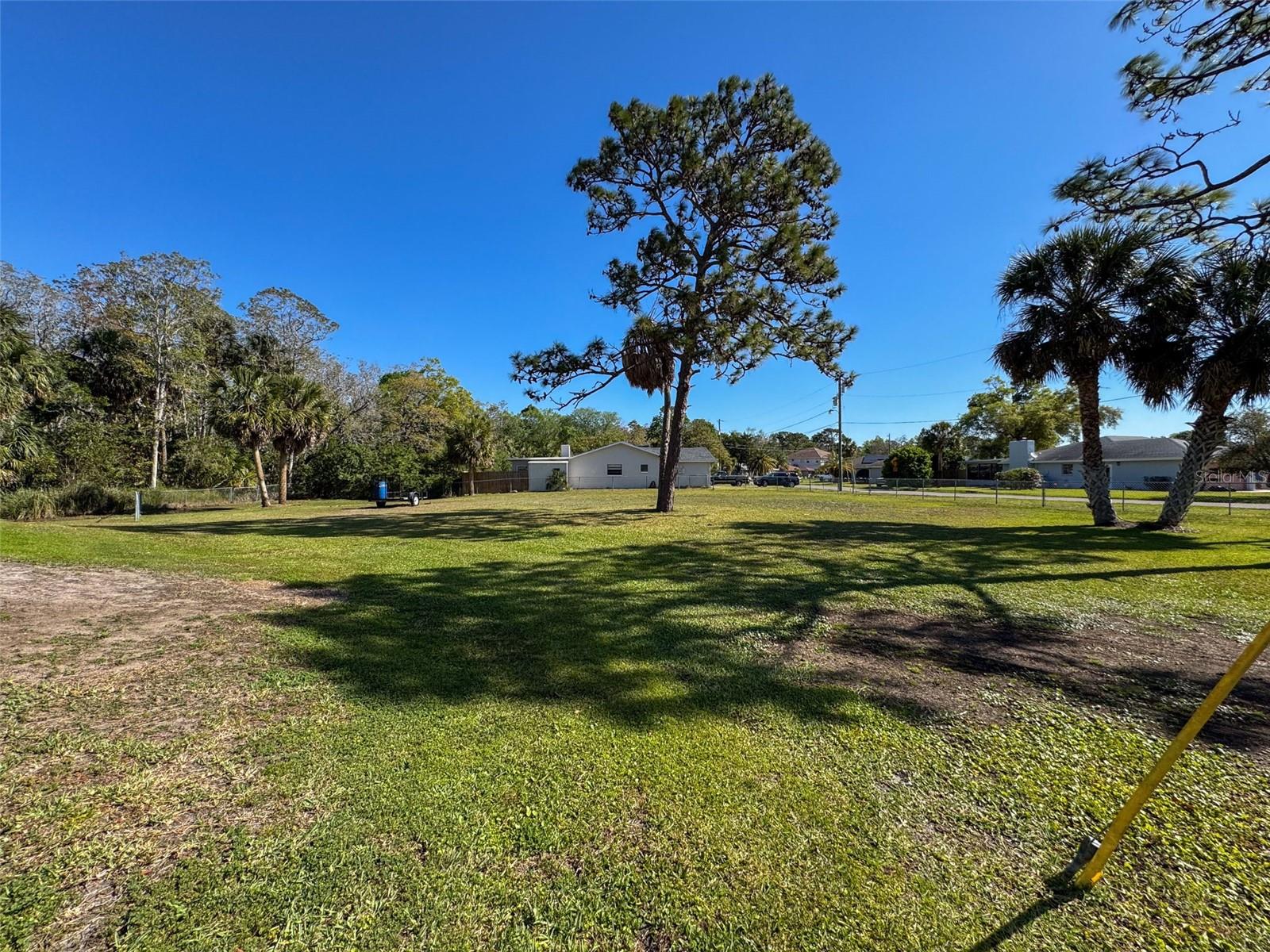 SEA PINES - Land