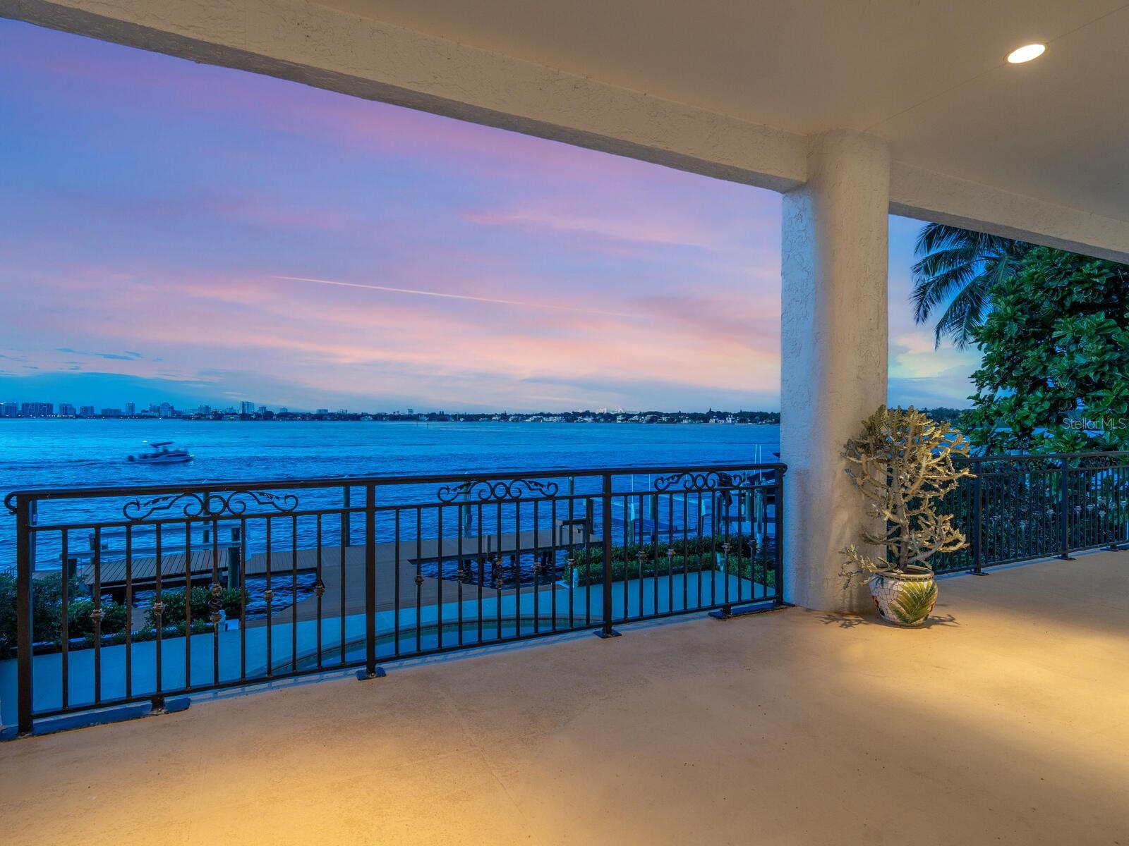 BAY ISLAND - Residential